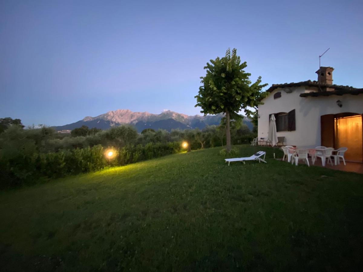 La Casetta Di Trignano Isola del Gran Sasso d'Italia Exterior photo